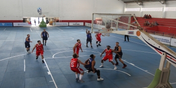 Equipes de basquete e futsal abrem disputas dos Jogos Universitários Brasileiros